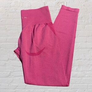 Women’s NVGTN Fuchsia Curve Contour Seamless Leggings Size Large